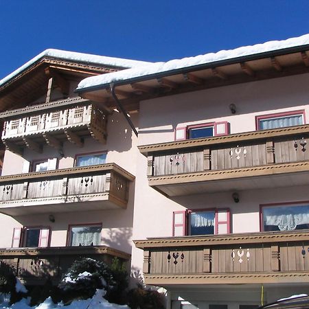 Villa Mirabell Cavalese Exteriör bild