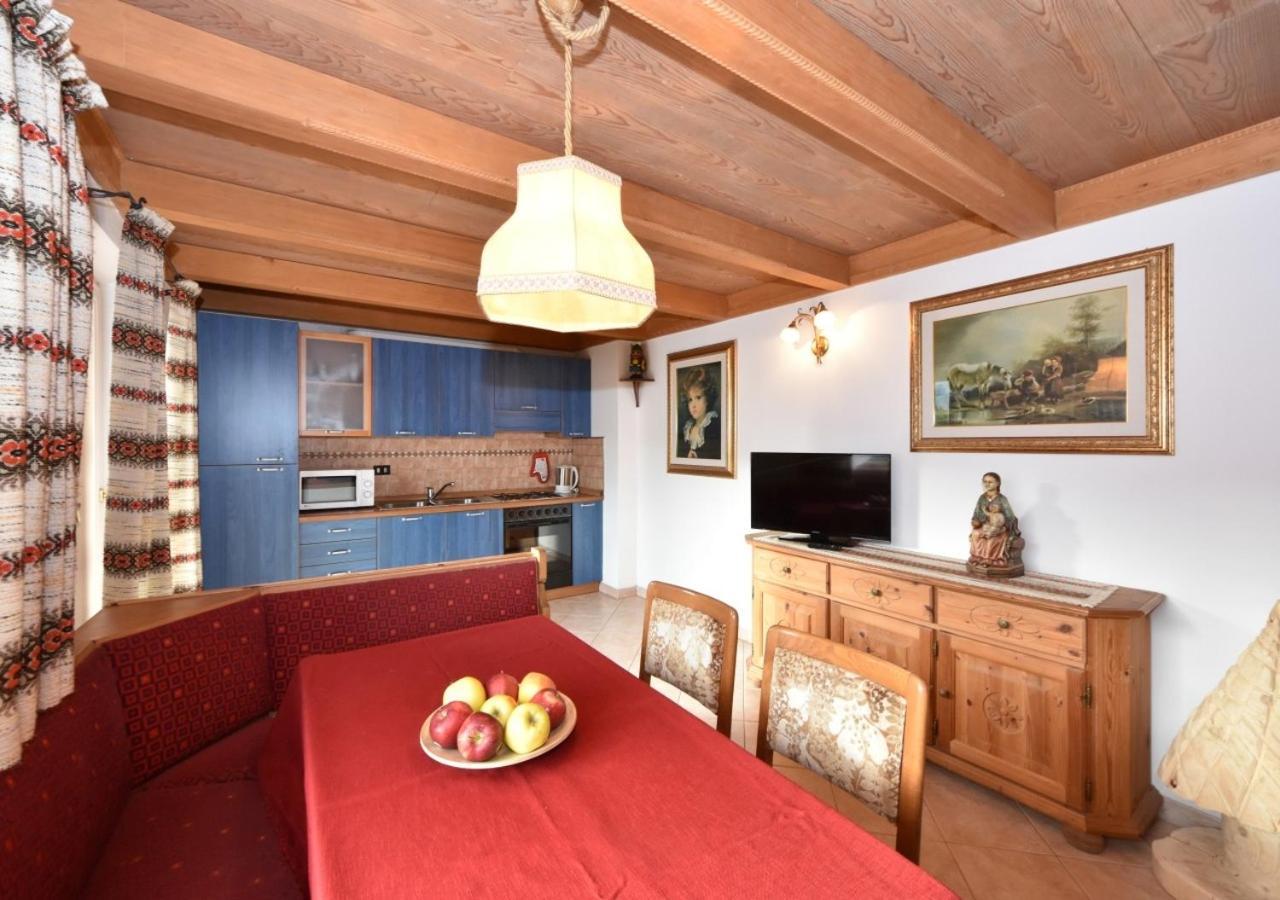Villa Mirabell Cavalese Exteriör bild