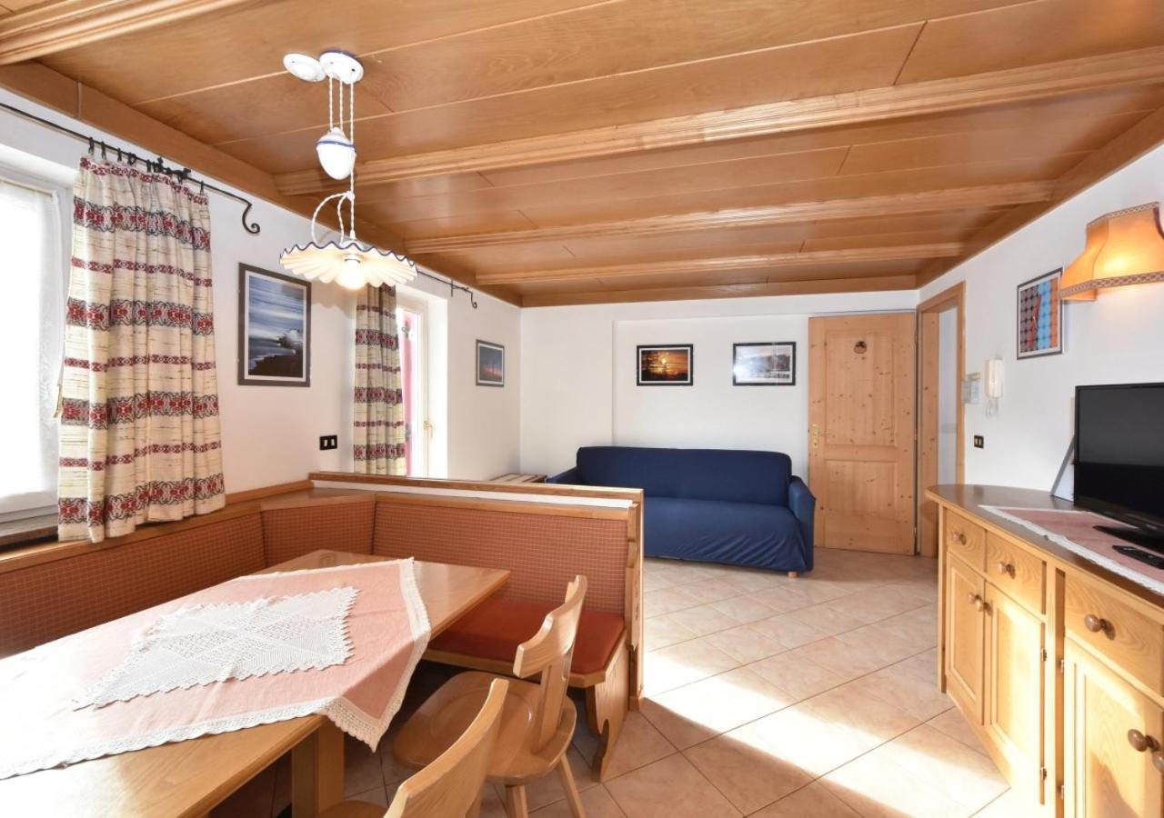 Villa Mirabell Cavalese Exteriör bild